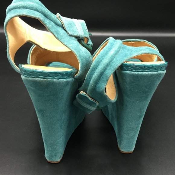 L.A.M.B. high heel wedge sandals ADORABLE - LAMB
